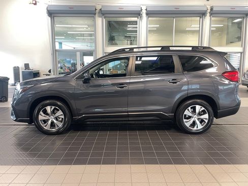 Used 2023 Subaru Ascent Premium AWD/4WD image 4