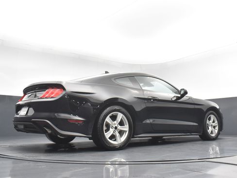 Used 2022 Ford Mustang Coupe image 23