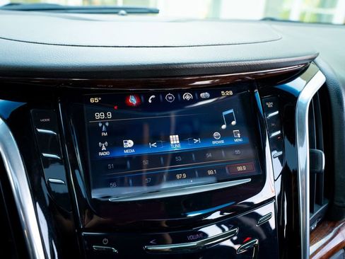 Used 2017 Cadillac Escalade Premium Luxury AWD/4WD image 41