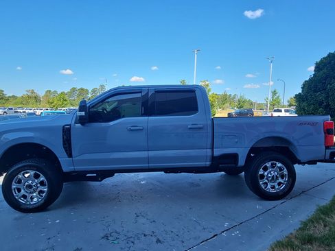 Used 2024 Ford F250 Lariat w/ Lariat Ultimate Package AWD/4WD image 4