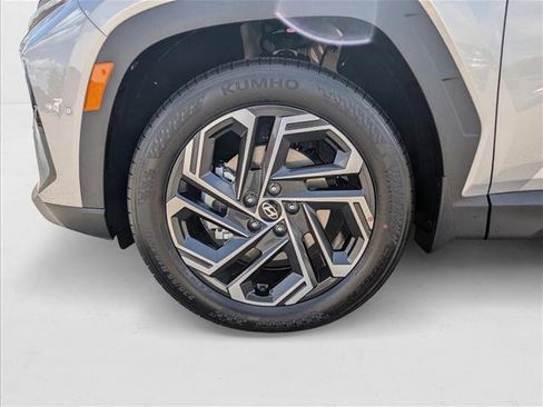 New 2026 Hyundai Tucson Limited image 9