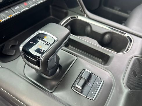 Used 2023 GMC Sierra 1500 AT4X image 23