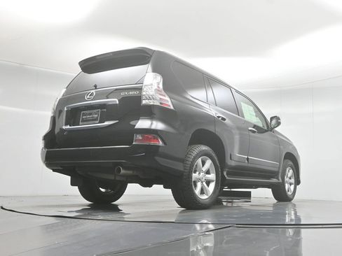 Used 2017 Lexus GX 460 w/ Navigation Package image 55