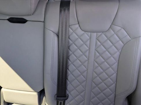 Used 2018 Audi SQ5 Prestige image 11