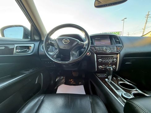 Used 2014 Nissan Pathfinder Platinum w/ Cargo Package image 28