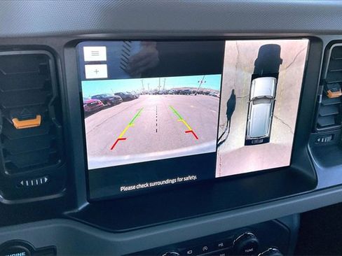 Used 2022 Ford Bronco Badlands image 23