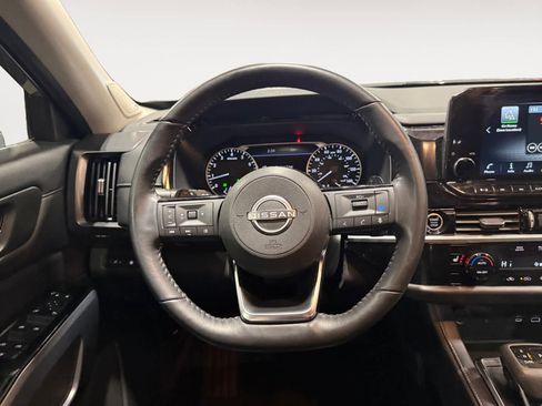 Used 2023 Nissan Pathfinder SL w/ SL Premium Package image 14