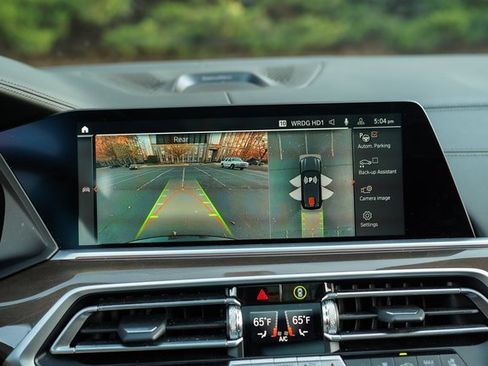 Used 2023 BMW X5 M50i w/ Executive Package image 31