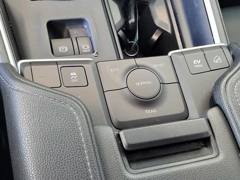 Used 2026 Toyota Grand Highlander AWD Hybrid image 13