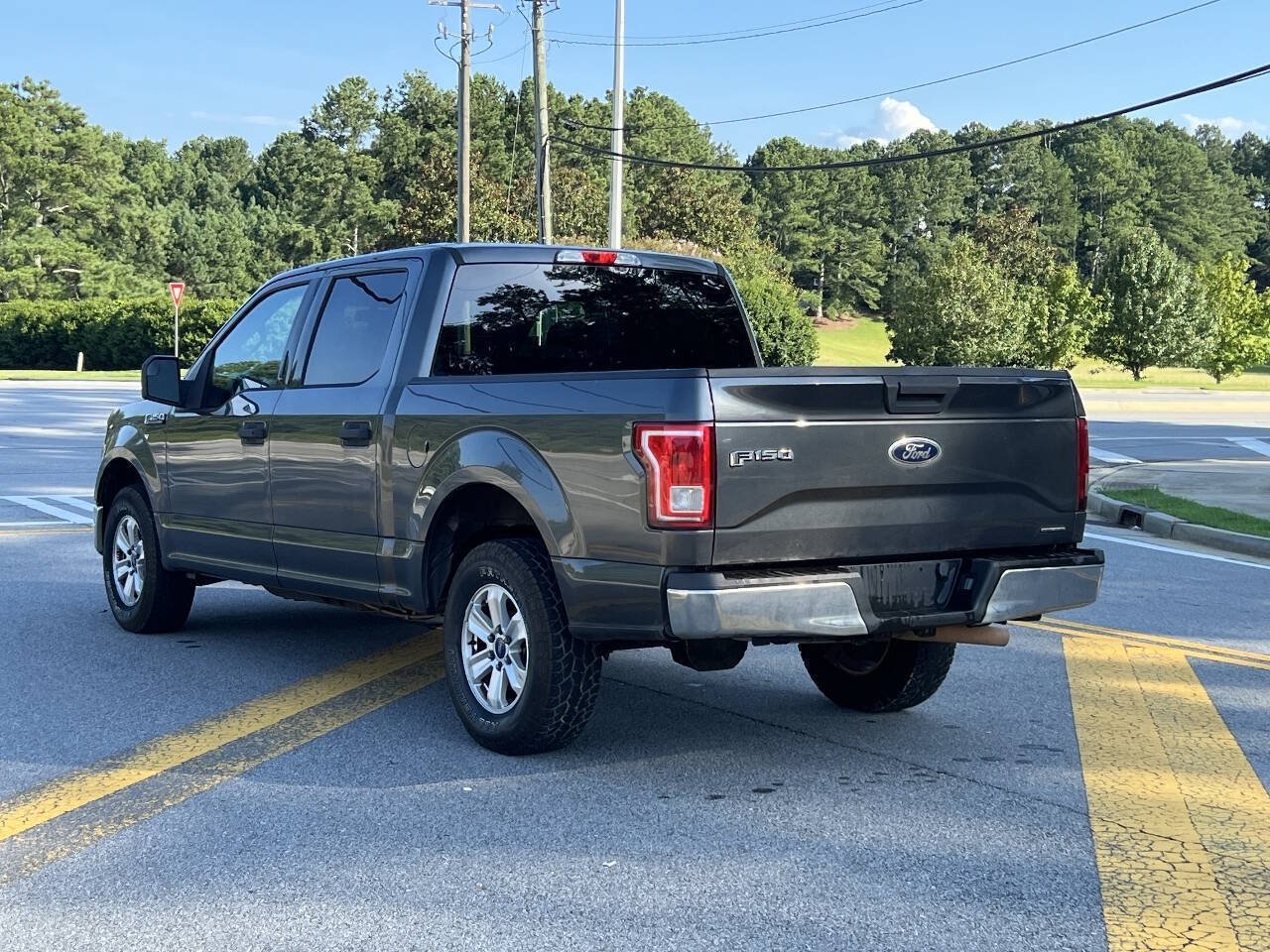 Used 2016 Ford F150 XLT RWD image 4