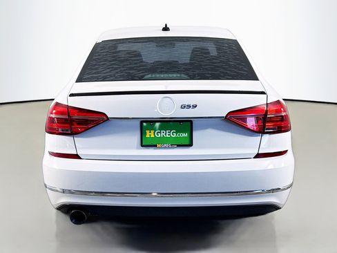 Used 2016 Volkswagen Passat 1.8T SE w/ Lighting Package image 8