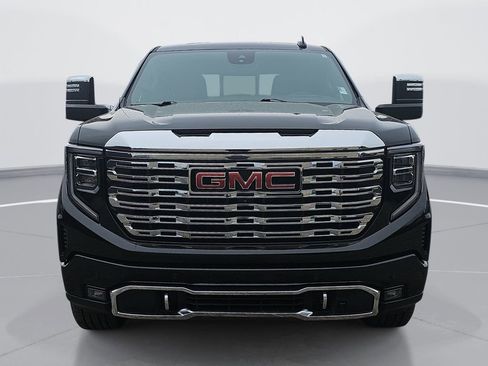 Certified 2023 GMC Sierra 1500 Denali w/ Denali Reserve Package AWD/4WD image 10