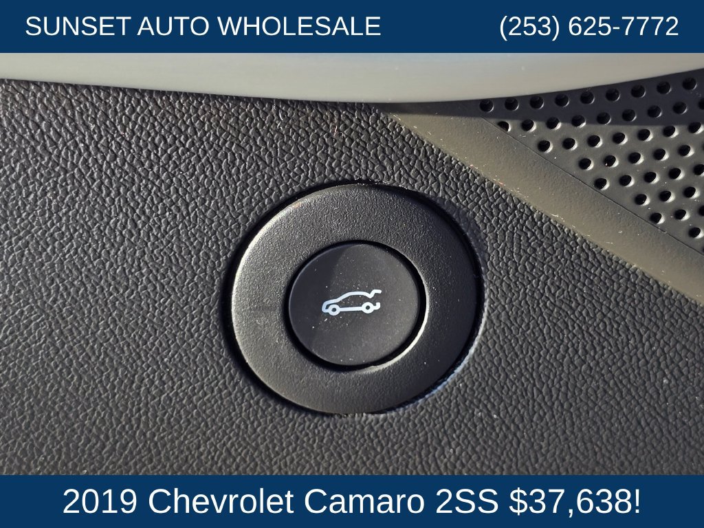 Used 2019 Chevrolet Camaro SS RWD image 28
