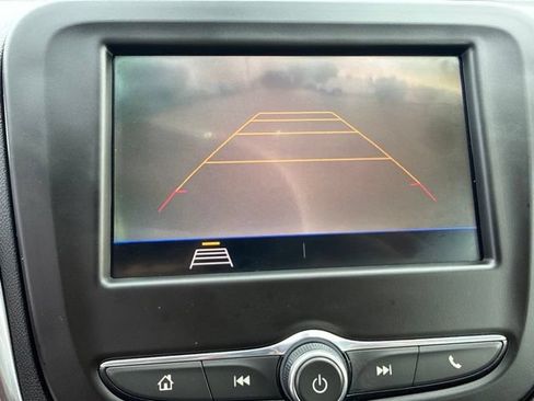 Used 2020 Chevrolet Equinox LT w/ Driver Convenience Package AWD/4WD image 16