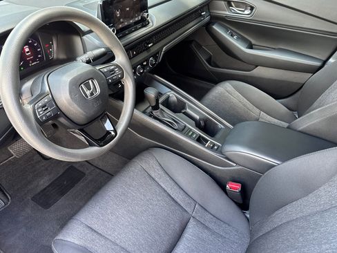 Used 2023 Honda Accord EX image 7