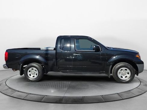 Used 2018 Nissan Frontier S image 6