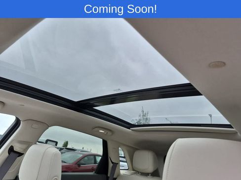 Used 2024 Cadillac XT5 Premium Luxury w/ LPO, Floor Liner Package AWD/4WD image 19