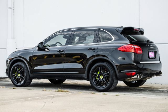 Used 2014 Porsche Cayenne S AWD/4WD image 7
