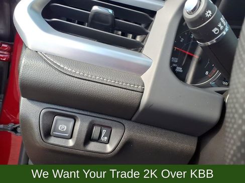 Used 2023 GMC Acadia SLE w/ Driver Convenience Package image 18