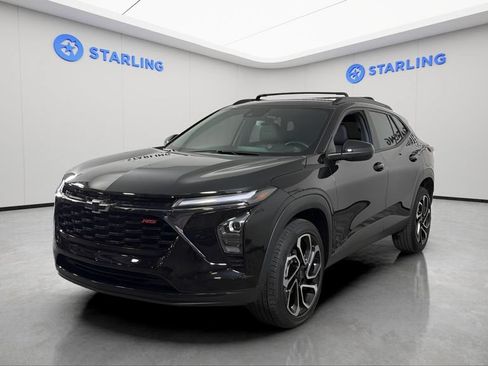 Certified 2024 Chevrolet Trax RS w/ Driver Confidence Package FWD image 2