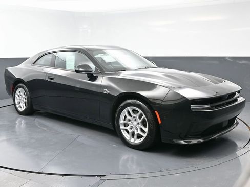 Used 2025 Dodge Charger R/T w/ Quick Order Package 25M R/T image 3