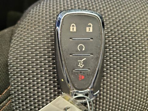 Used 2019 Chevrolet Traverse LT image 32