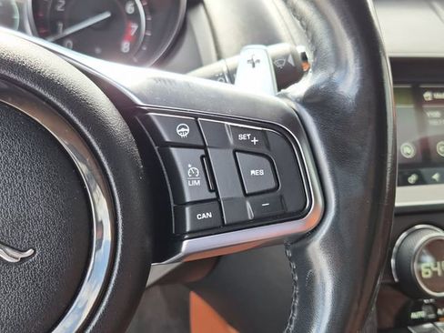 Used 2019 Jaguar F-TYPE SVR image 25