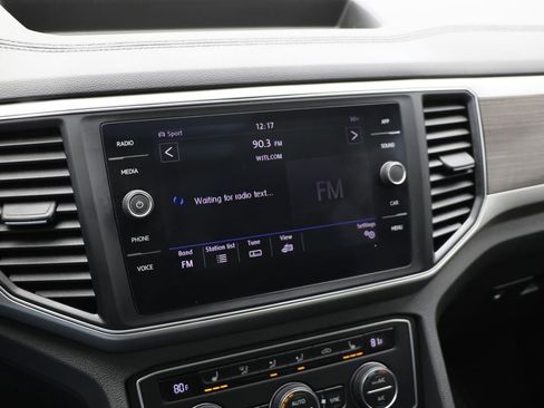 Used 2019 Volkswagen Atlas SE w/ Panoramic Sunroof Package image 23