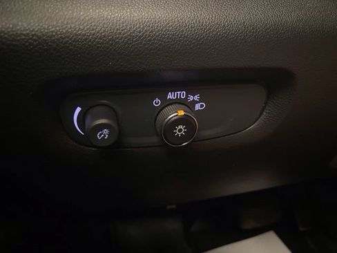 Used 2022 Chevrolet Traverse RS AWD/4WD image 31