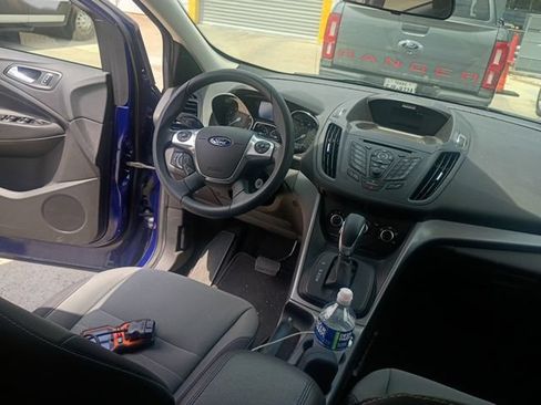 Used 2016 Ford Escape SE FWD image 30