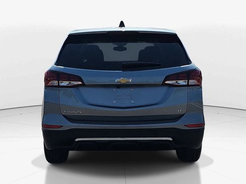 Used 2023 Chevrolet Equinox LT FWD image 4