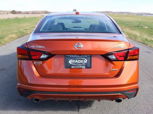Used 2022 Nissan Altima 2.5 Platinum image 6