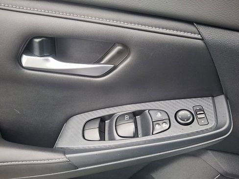 Used 2021 Nissan Sentra SV image 13