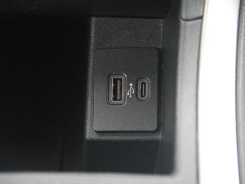 Certified 2022 Ford Edge SEL image 21