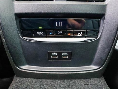 Certified 2025 BMW 330i xDrive Sedan w/ Convenience Package image 21