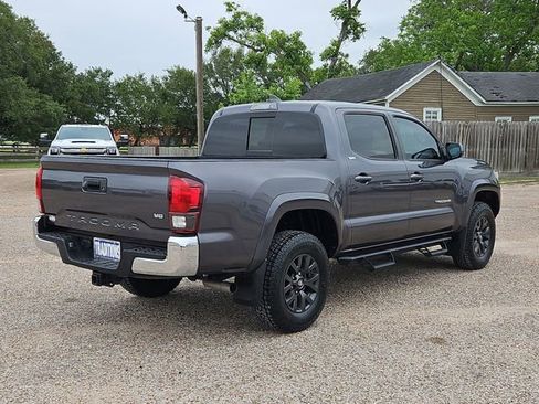 Used 2021 Toyota Tacoma SR5 RWD image 37