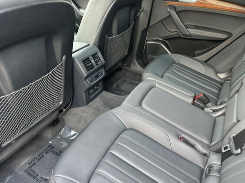 Used 2023 Audi Q5 2.0T Premium Plus w/ Premium Plus Package image 11