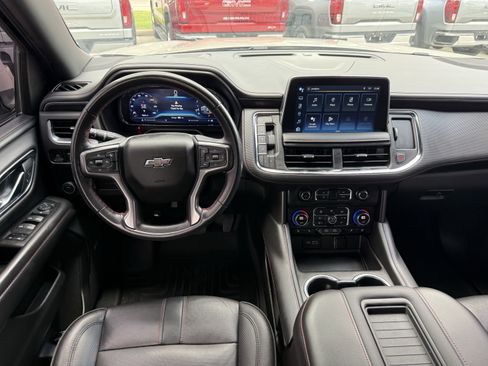 Used 2023 Chevrolet Suburban RST RWD image 14