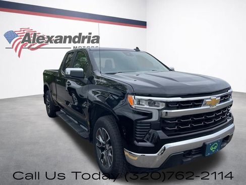 Used 2024 Chevrolet Silverado 1500 LT w/ Protection Package AWD/4WD image 3