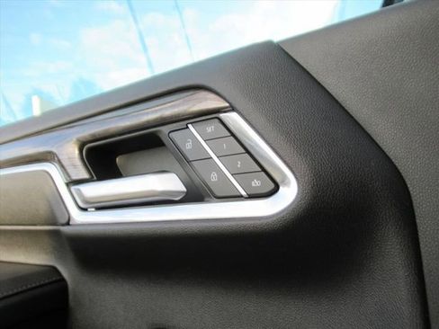 Used 2024 Chevrolet Silverado 2500 LTZ w/ LTZ Convenience Package image 29