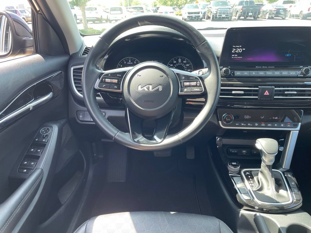 Used 2023 Kia Seltos EX AWD/4WD image 13
