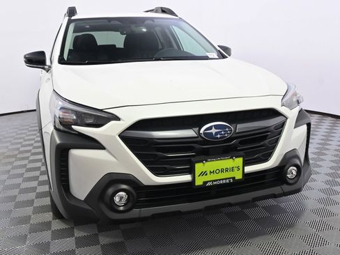 Used 2025 Subaru Outback Premium image 9