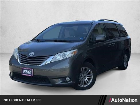 Used 2011 Toyota Sienna XLE w/ Premium Pkg FWD image 1