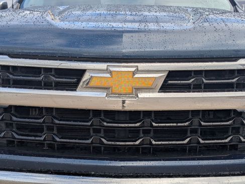 Used 2022 Chevrolet Silverado 1500 LT image 9