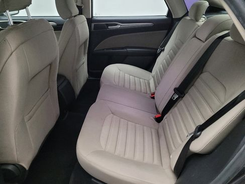 Used 2018 Ford Fusion S image 18