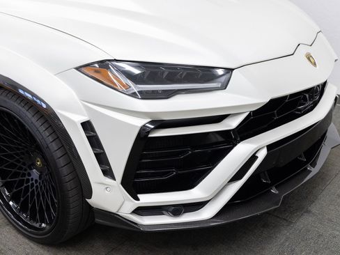 Used 2020 Lamborghini Urus AWD/4WD image 27