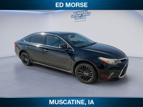 Used 2016 Toyota Avalon Touring FWD image 3