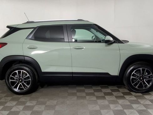 New 2026 Chevrolet TrailBlazer LT w/ Convenience Package image 2