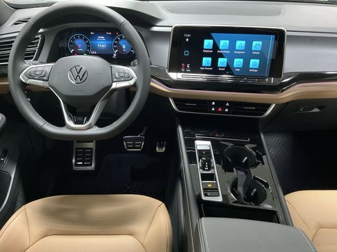 New 2026 Volkswagen Atlas Cross Sport SEL R-Line AWD/4WD image 13