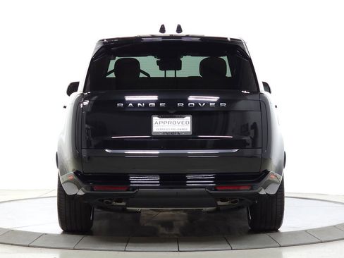 Used 2025 Land Rover Range Rover SE AWD/4WD image 5